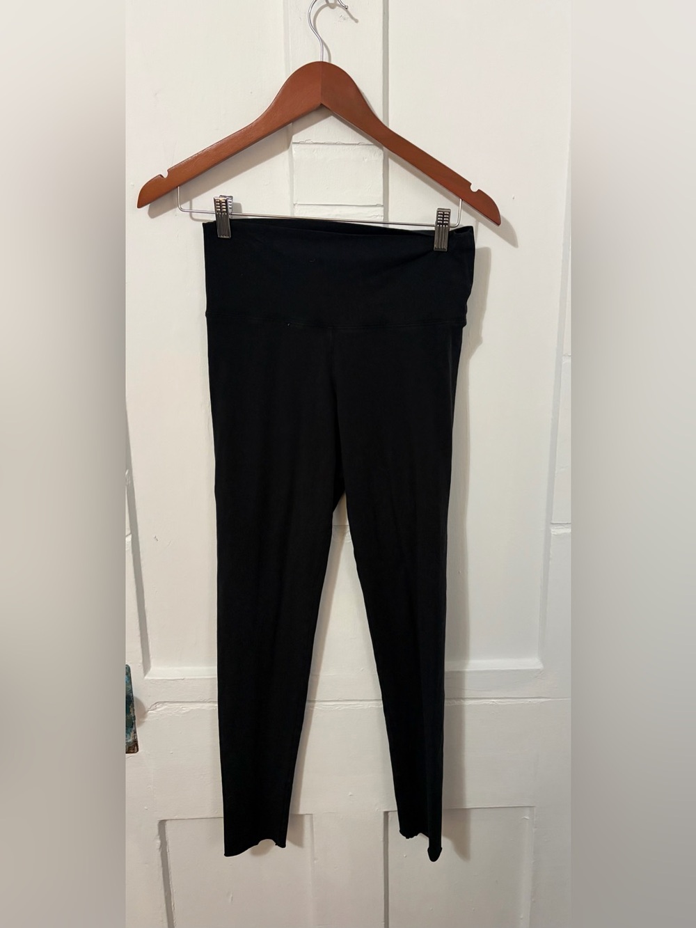 Aritzia TNA Womens Black 7/8 Equator Leggings Workout